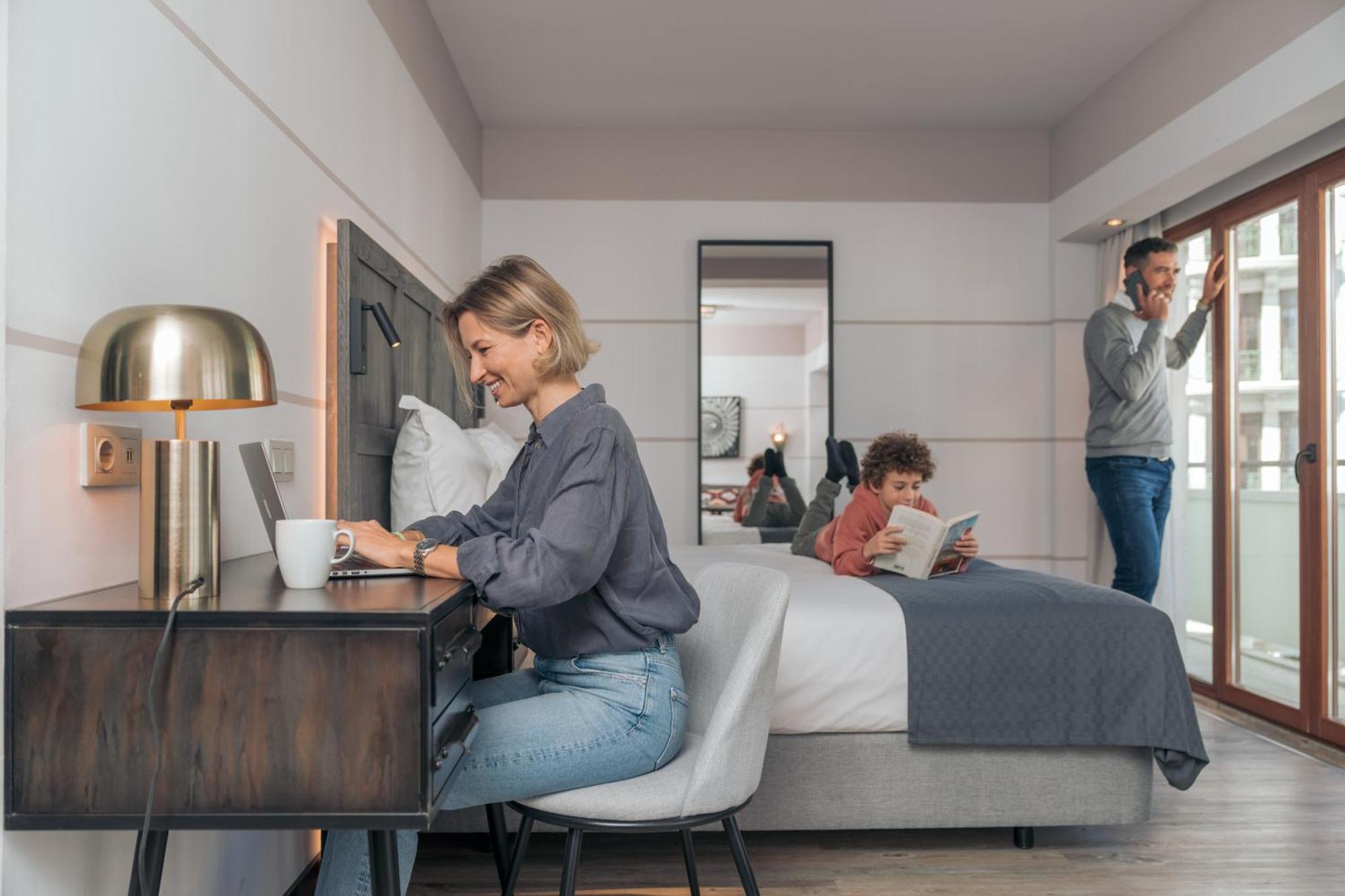 Hotel Pestana Vintage Center 4*