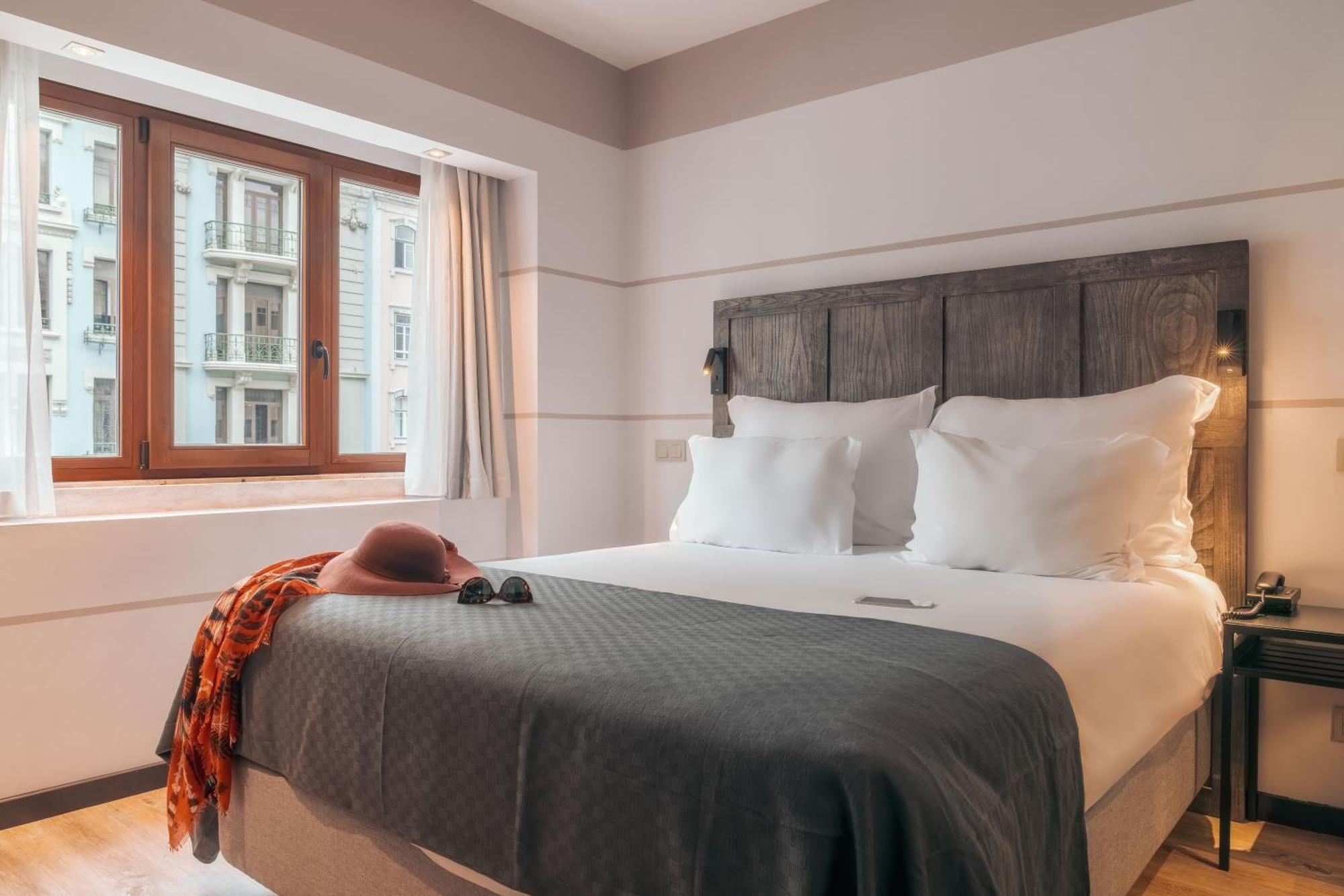 Pestana Vintage Center Hotel 4*
