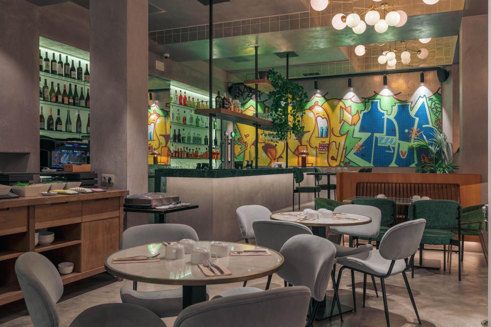 Pestana Vintage Center 4*